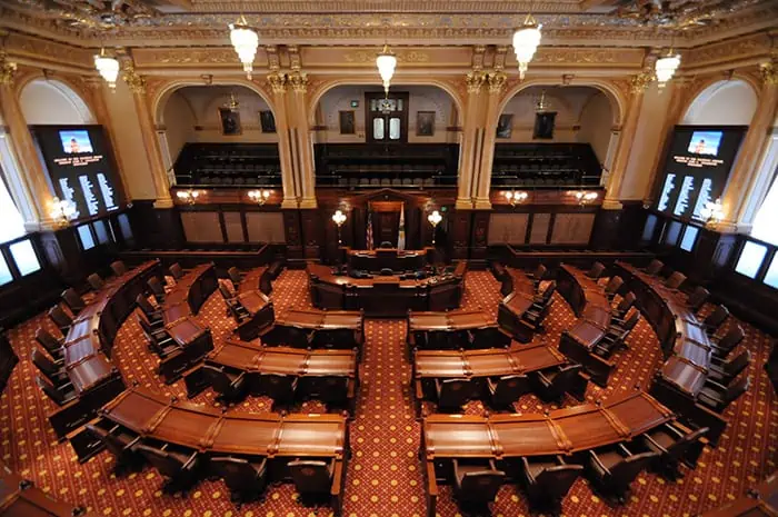Illinois Senate Passes Social Equity Bill