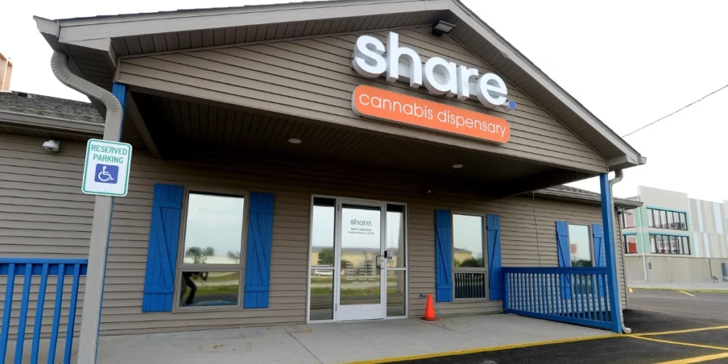 Share Cannabis Springfield Dispensary front door entrance in Southern View, Illinois